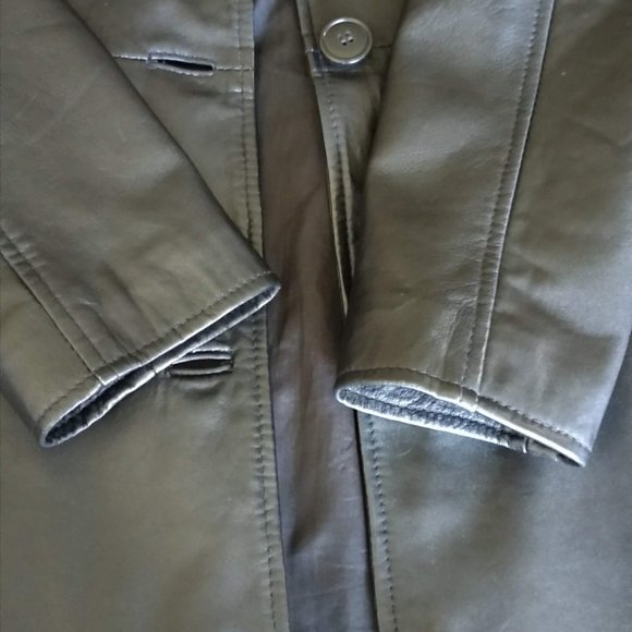 Lether coat - Picture 3 of 8